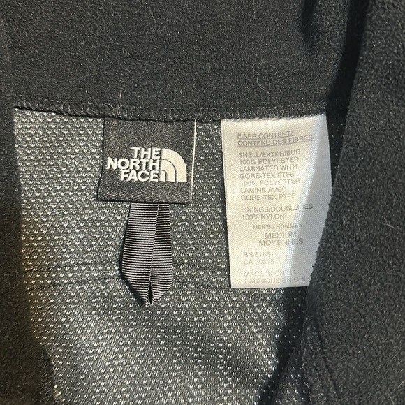 The North Face Men’s Black Wind-stopper Jacket - Size Medium - Picture 3 of 12